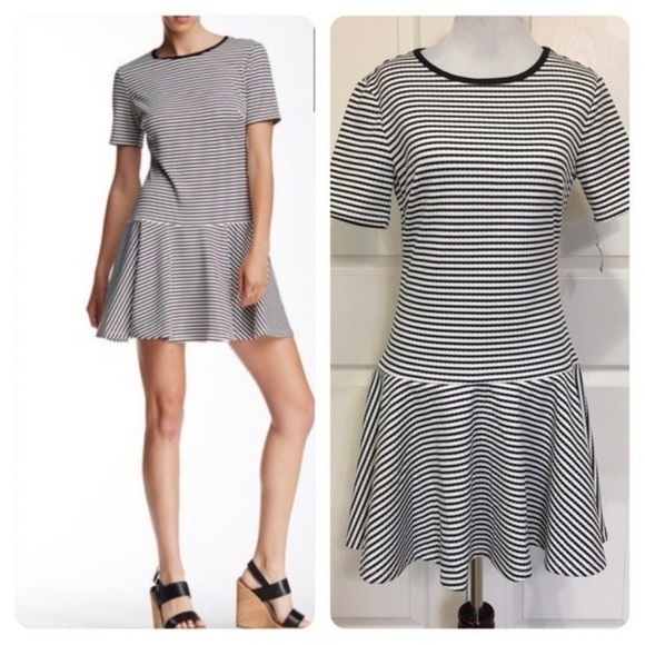 Trina Turk Dresses Size SP Navy & White Striped Short Sleeve Fit & Flare Dress - Picture 1 of 7